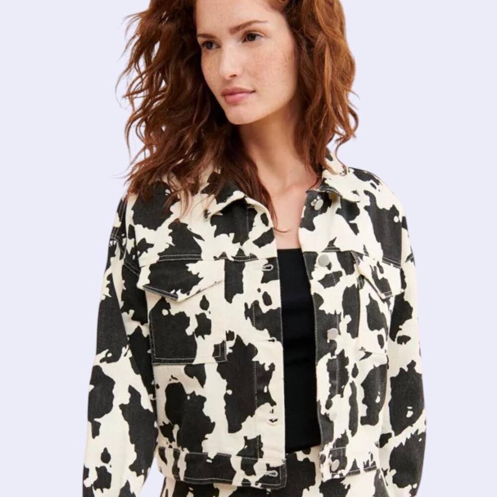 Le Lis Black and White Patterned Blazer